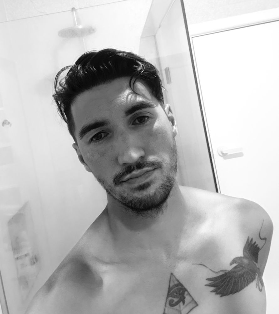 Signs of a very very tired boy 😵‍💫