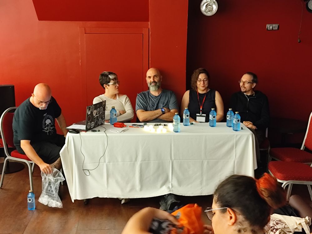 Partida nocturna con público a Ten Canales.