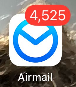 Close crop of my phone Home Screen showing only the icon for Airmail, with a badge of 4,525 unread messages. 