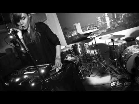Öllegård - Settle For Less Than Snow (the tleilaxu music machines whiteout mix)