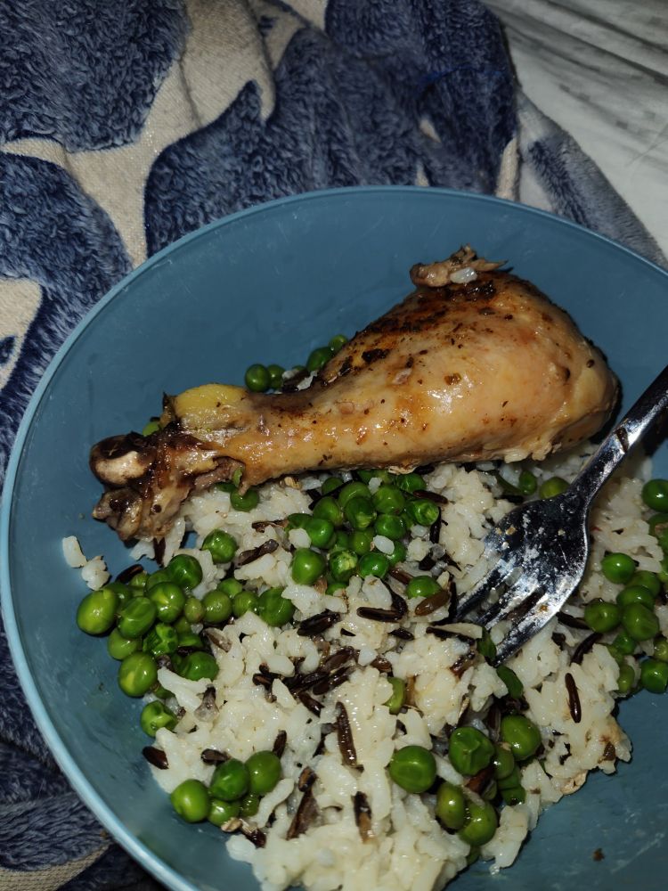 Boasted chicken, rice, and peas 