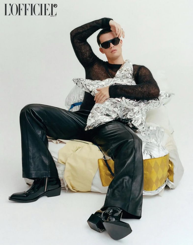 Nicholas Galitzine for L’Officiel USA, Fall 2023. Photos by Lea Winkler. 
