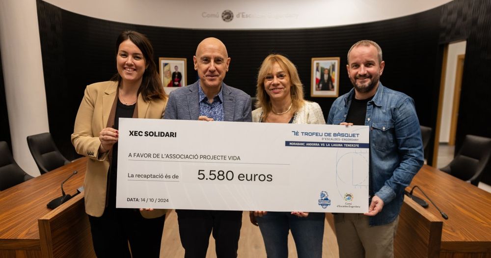 El comú entrega 5.580 euros a Projecte Vida