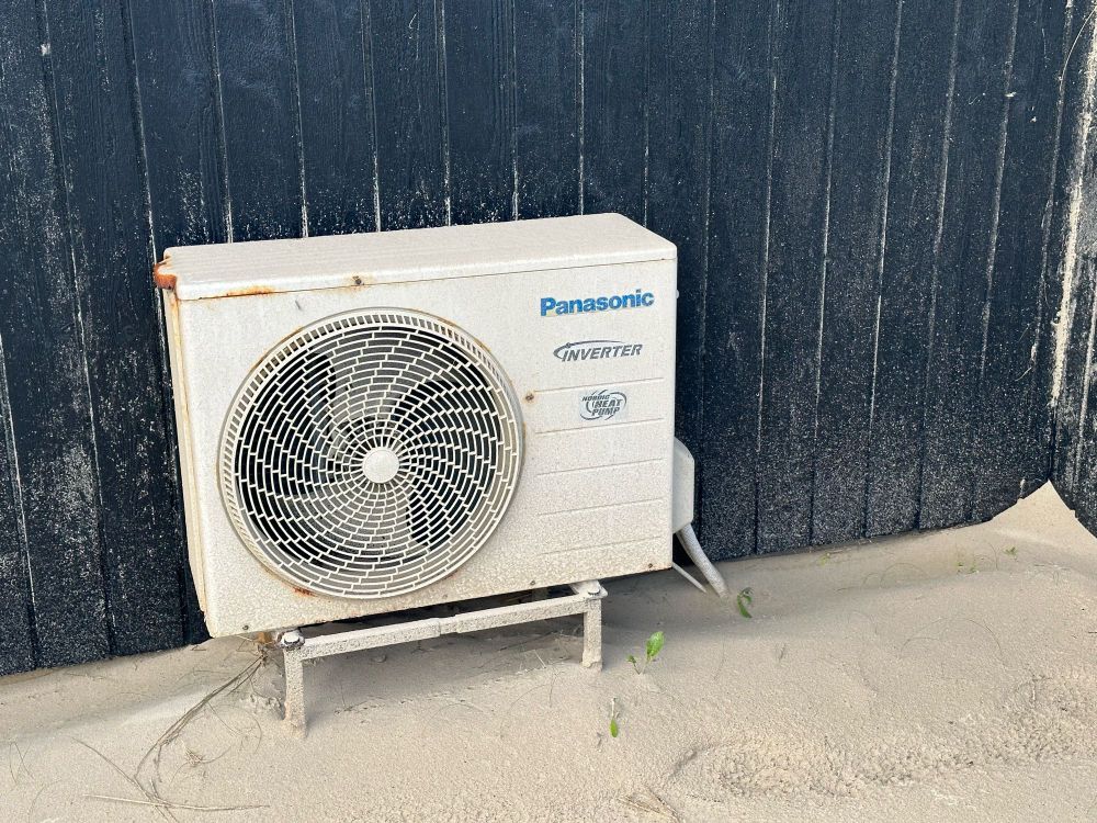 Wärmepumpe am Strandhaus.