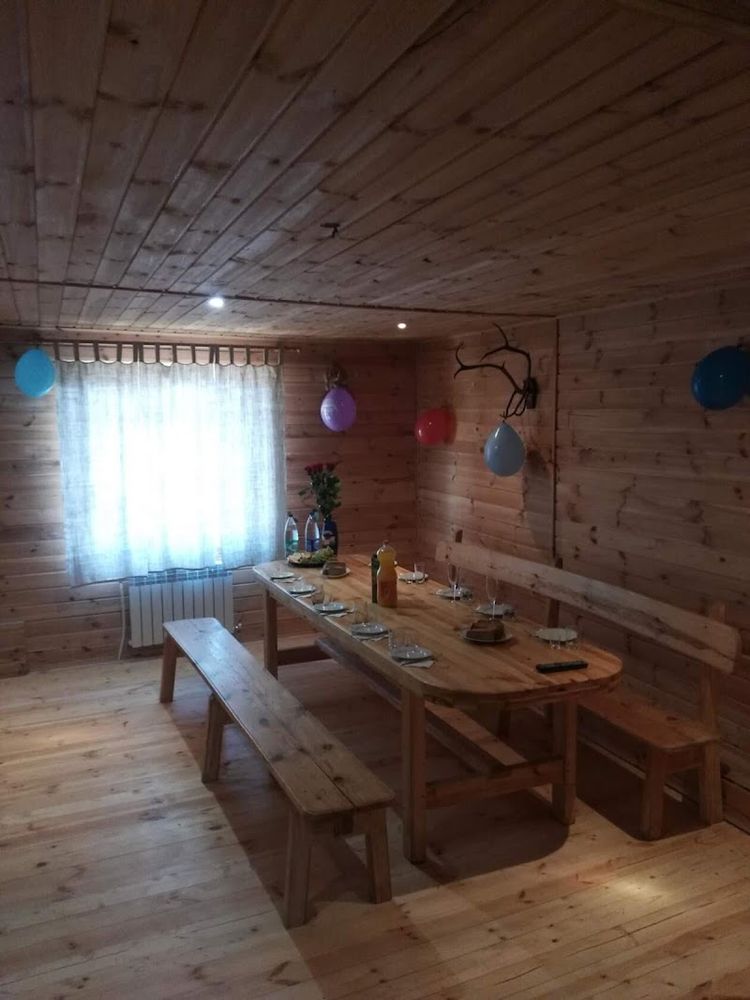 Tri Gusya Agrousad'ba Novogrudok