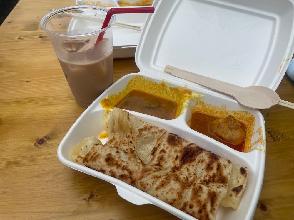 念願のロティ！🇲🇾
テータレはミルクティーだぞうを思い出しました🐘