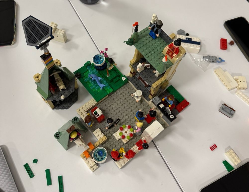 Lego cafe