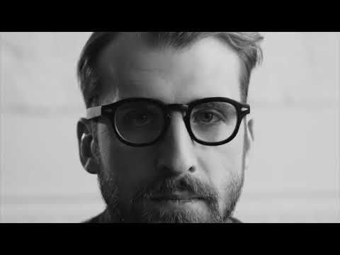 Tisíc viet - Meškáš (official video)