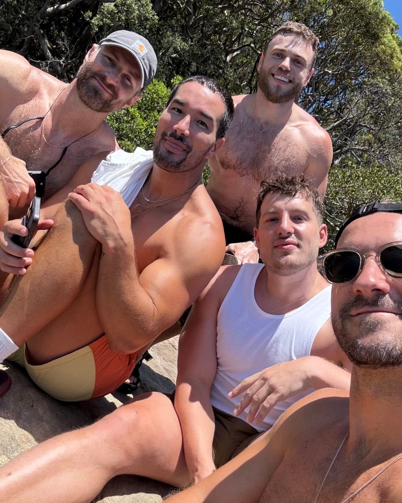 it’s five friends at the beach