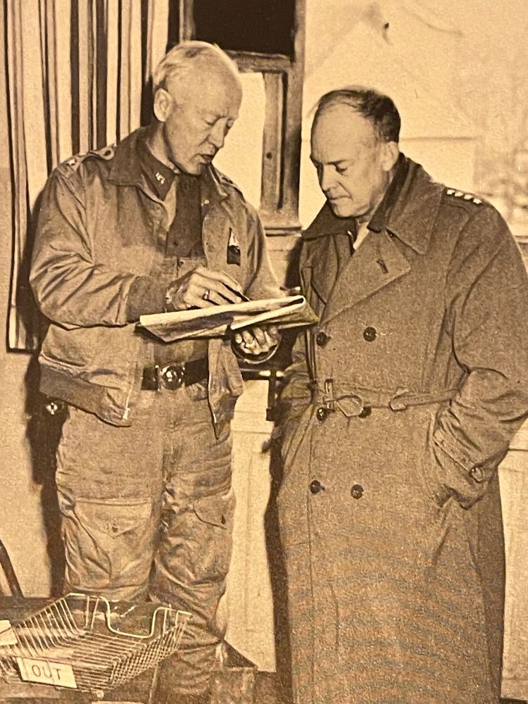 US WW2 Generals planning to smash nazis.