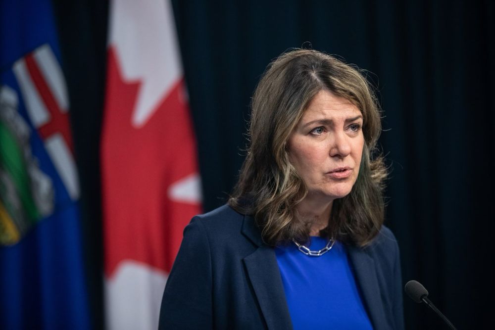 LLOYDMINSTER — Loud cheers for mass deportations and Alberta separation were the peaks of an otherwise tame and quiet town hall for Premier Danielle Smith's Alberta Next panel in Lloydminster.