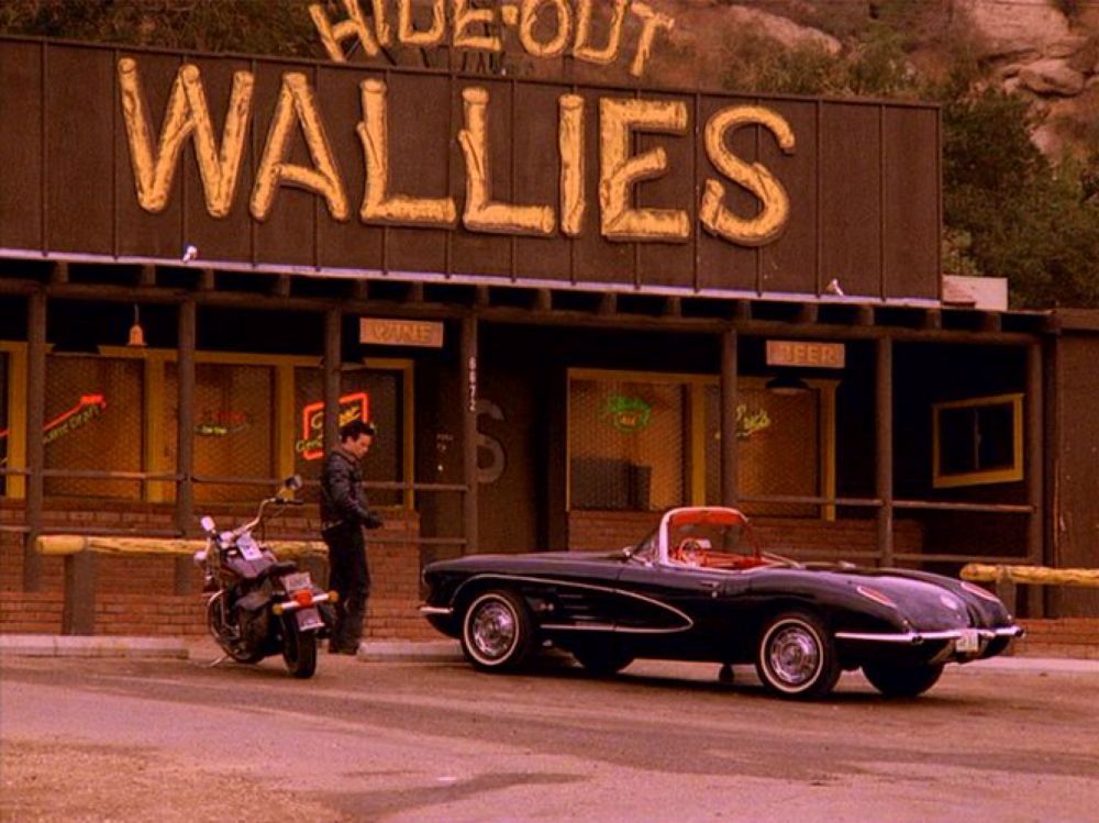 Chevrolet Corvette in "Twin Peaks"