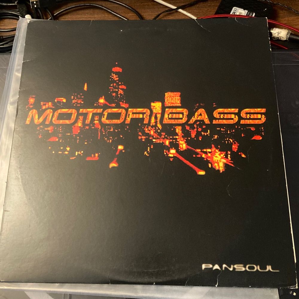 MOTORBASS //Pansoul 2xLP. A phenomenal House music masterpiece from 1996 which, unfortunately, was quickly overshadowed by the might of Virgin’s marketing budget promoting Daft Punk’s inferior Homework (an album that seems lazy & formulaic compared to what Zdar & De Crecy did here)