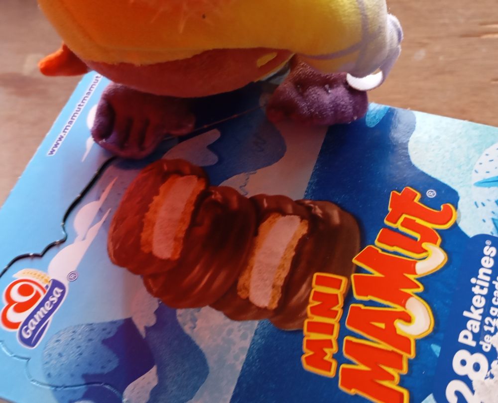 Got another box of Mini Mamuts, hope it isnt empty this time i want some
