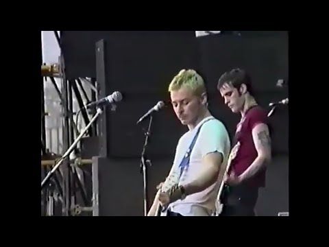 Manic Street Preachers - Motorcycle Emptiness (Live At Phoenix Festival 93')