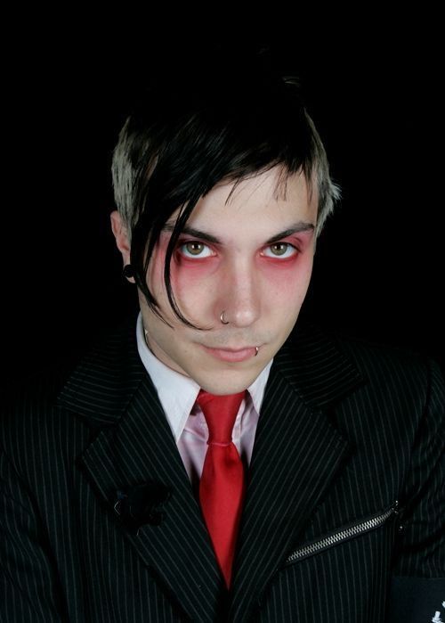 reference for the drawing. frank iero back in 2004.