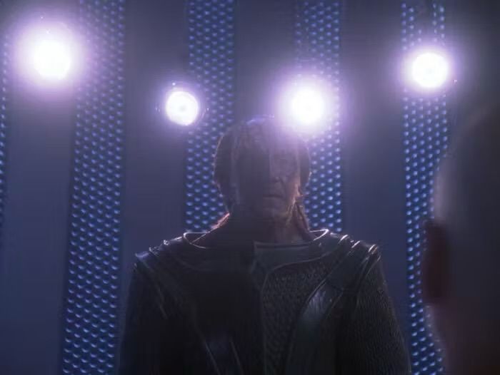 standup comedian Gul Madred from Chain of Command torturing Captain Picard with yet another attempt at his dire “how many lights are there” routine