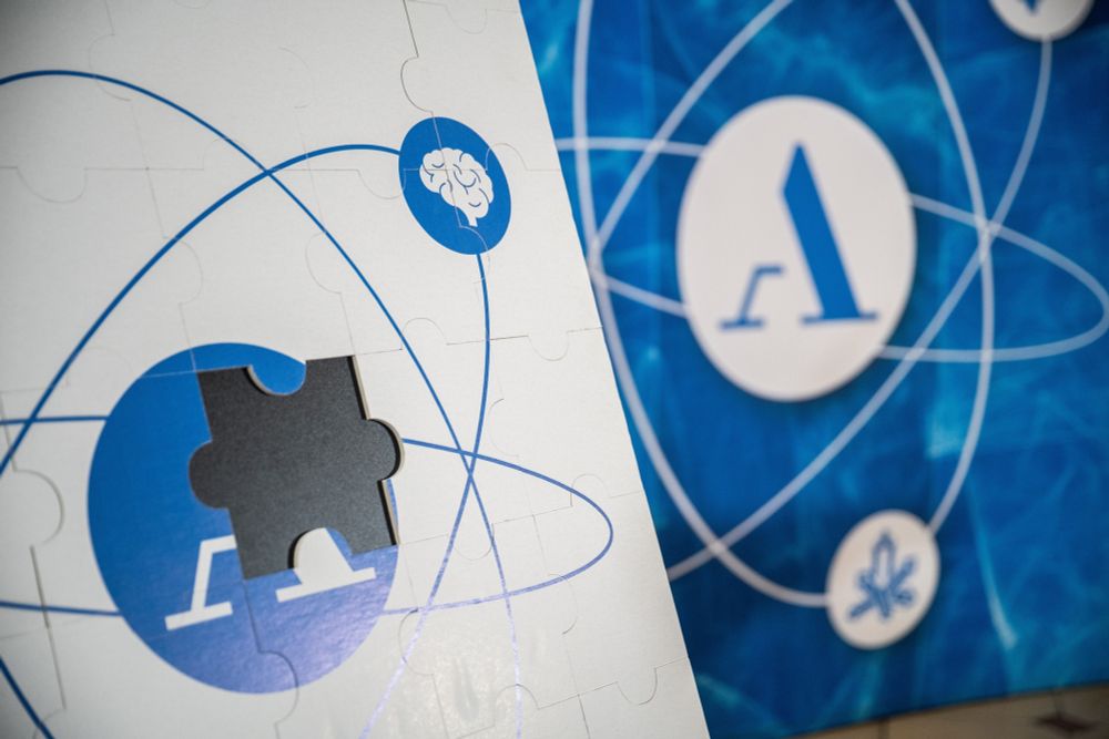 The Week of the Czech Academy of Sciences is taking place from 3 to 9 November 2025 at thirty research institutes and universities across the Czech Republic.