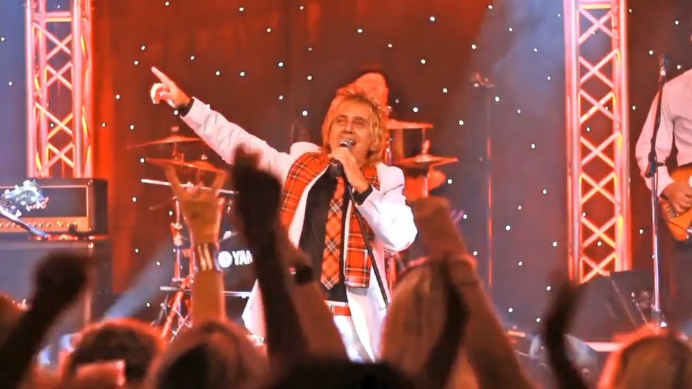 Barry Britton as Rod S. 