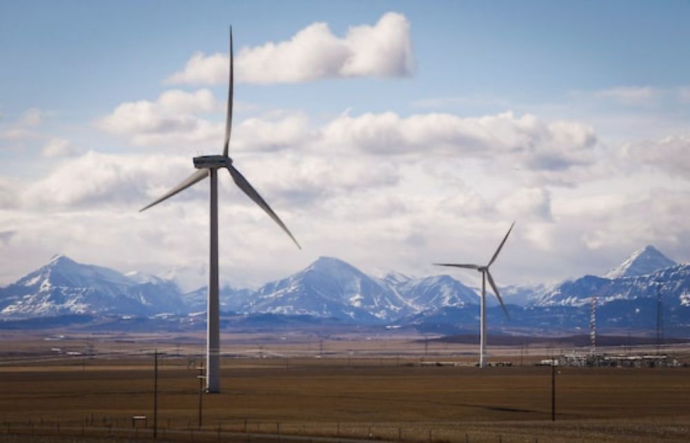 Federal panel calls for cutting Canada’s emissions in half by 2035