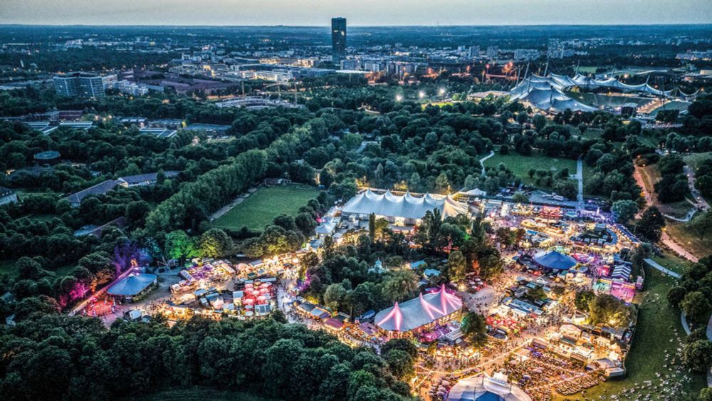 Line-Up für Sommer-Tollwood 2025 in München wächst: Weitere Musik-Acts bekannt – Wer auftritt