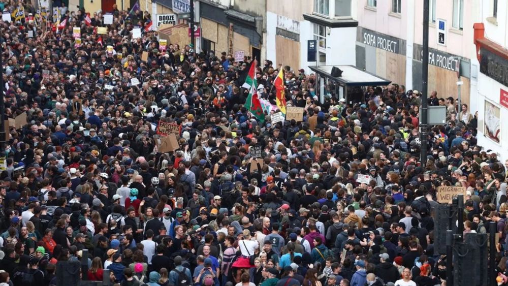 Help Bristol Antifascists