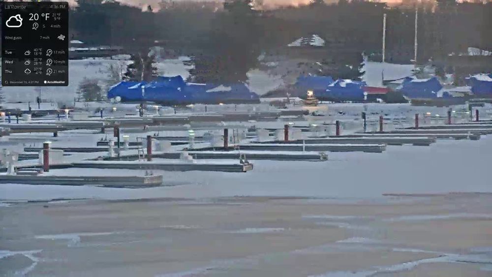 Rotating cam around Madeline Island Yacht Club on Madeline Island in southern Lake Superior. // Image captured at: 2025-12-16 00:48:15 UTC (about 1 min. prior to this post) // Current Temp in La Pointe: 14.22 F | -9.88 C // Precip: clear sky // Wind: N at 0 mph | 0 kph // Humidity: 82%