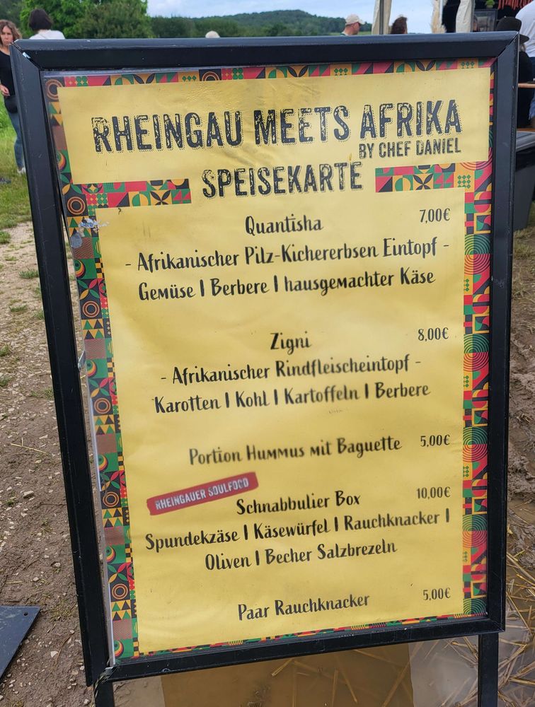 Poster: Rheingau meets Africa, menu: 1) Quantisha: African mushroom-chickpea stew, vegetables, Berbere, self-made cheese; 2) Zigni: African beef stew, carrots, cabbage, Berbere [...]