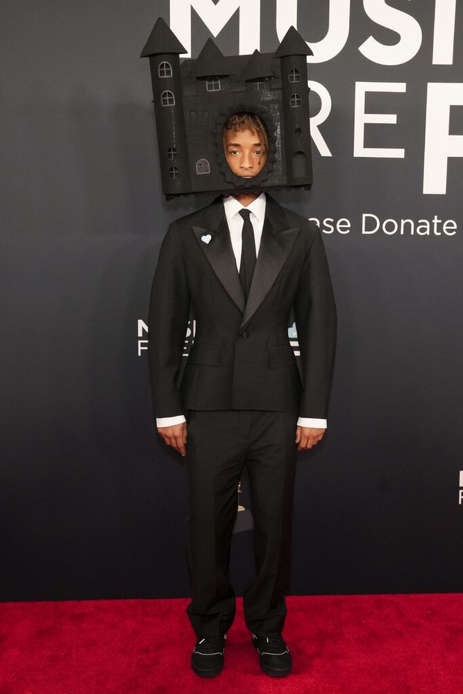 Jaden Smith with his house hat at the Grammys