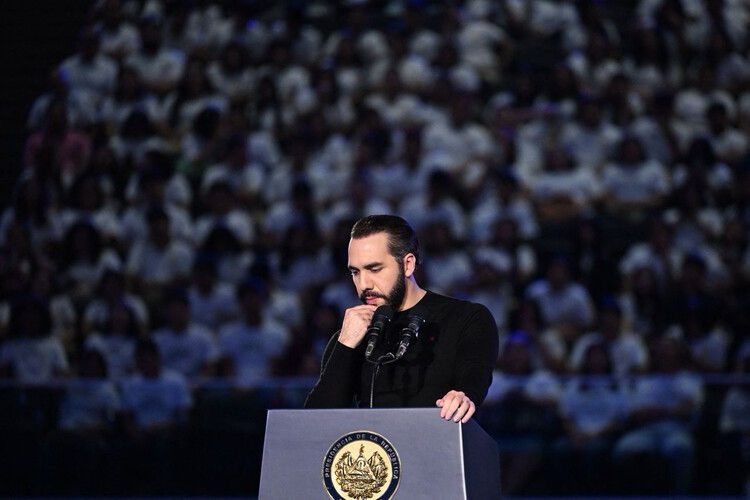 The US State Department has voiced rare support for El Salvador’s decision to abolish presidential term limits, paving the way for President Nayib Bukele to seek indefinite reelection. Critics argue t...