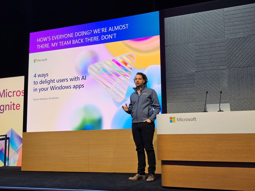 Nikola presenting his session 