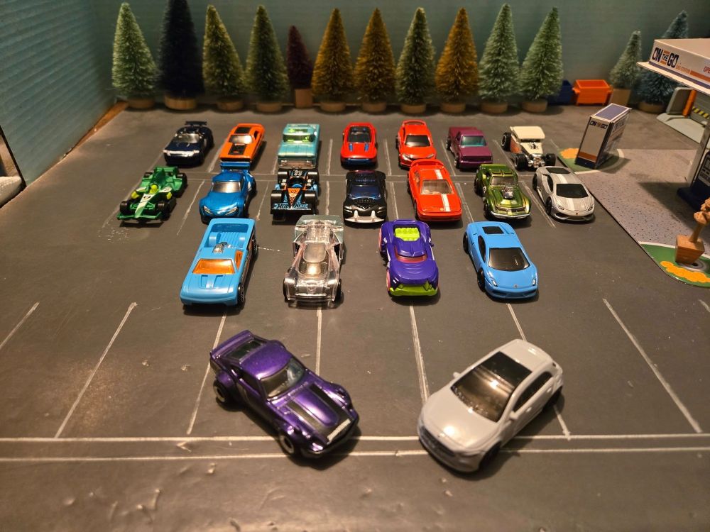 1. Gray 2019 Mercedes-Benz A-Class.
2. Purple Custom Datsun 240z.
3. Purple & Green Growler.
4. Clear Plastic & Silver Lindster Prototype.
5. Blue Bedlam.
6. Black Speed Trap.
7. Black & Orange Flipping Fast.
8. Blue 2020 Toyota GR Supra.
9. Green HW F1 Racer. 
10. Blue Lamborghini Gallardo LP560-4.
11. Orange 1971 Dodge Challenger. 
12. Dark Blue 2015 Jaguar F-Type Project 7.
13. Gray Lamborghini Huracan.
14. Green 1968 Gas Monkey Corvette.
15. Red 2001 Lotus Esprit.
16. Gray Bone Shaker. 
17. Purple 1991 GMC Syclone.
18. Red 2018 Honda Civic Type.
19. Red Alpha Pursuit.
20. Green Custom 1962 Chevy Pickup.