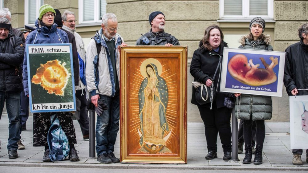 "Gehsteigbelästigungen" machen Schwangerschaftsberatung zum Spießrutenlauf - Nachrichten - WDR