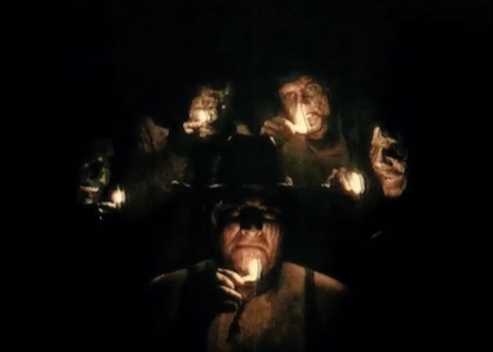 plaga zombie: zona mutante (2001)