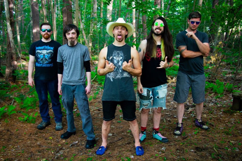 The Epicenter band lineup photo
Vocals: Sascha Simms
Guitars: Ryan Burke & Jared Towne
Bass: Steve Foley
Drums: Pete DeChellis