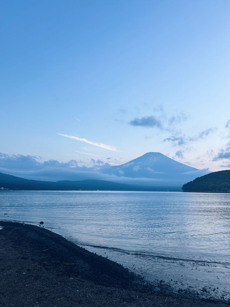 山中湖から見た富士山