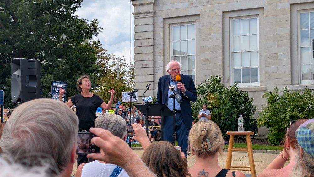 Bernie Sanders 