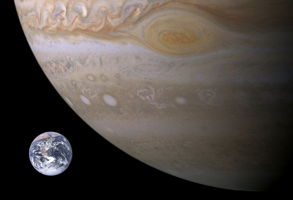 Jupiter and Earth, size to scale