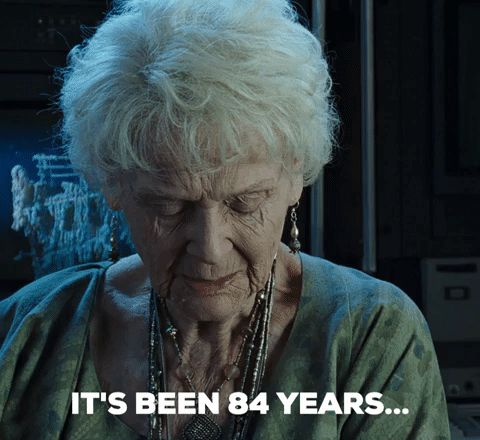 A photo from the movie Titanic showing the character Rose saying 