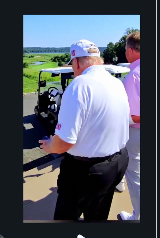 This still is from video posted on IG and taken by Kacy Clemens who played gold with his father Roger Clemens and Trump Aug 23 and he posted it Aug 24 https://www.instagram.com/reel/DNv0BJvXJR1/?igsh=MWJlczBucnRzZXJ6OA== 