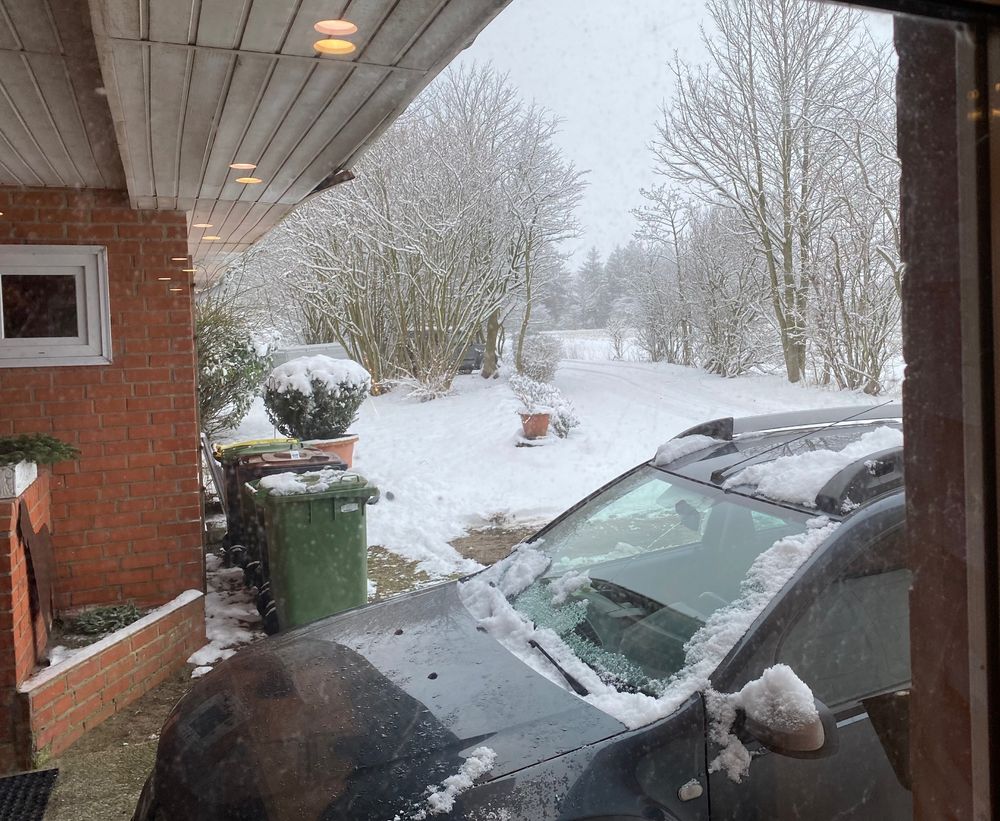 Blick auf verschneite Landschaft