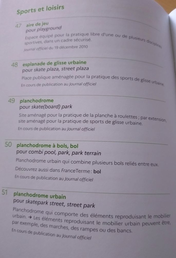 Aire de jeu pour playground
Esplanade de glisse urbaine pour skate plaza, street plaza
Planchodrome pour skate(board) park
planchodrome à bols, bol pour combi pool, park, park terrain
planchodrome urbain pour skatepart street, street park