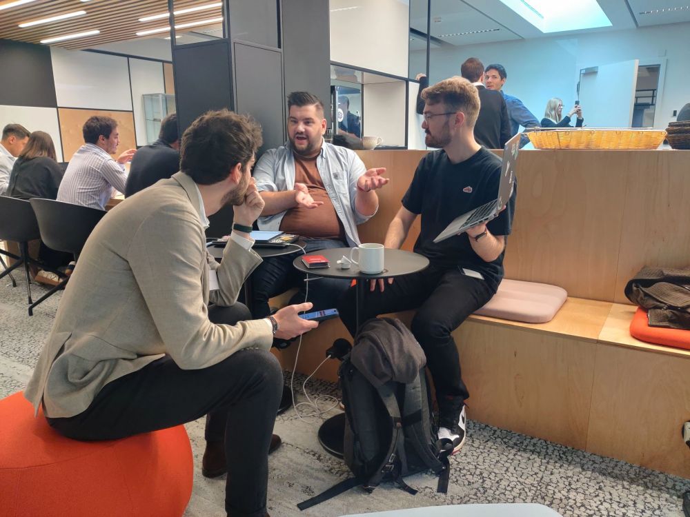 Session de travail au GovTech Lab, hackathon Open data x Democracy in action, jeudi 5 juin 2925