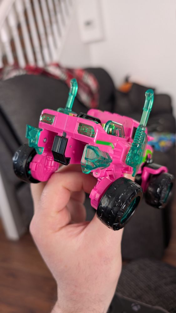 Metal Cardbot Buffalo Crush back end of vehicle mode 