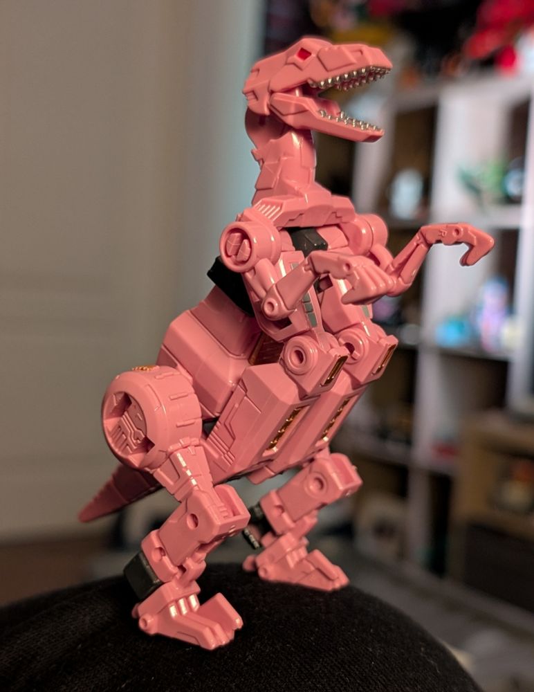 Knock-Off Oversized Dinobot Slash in dino mode 
