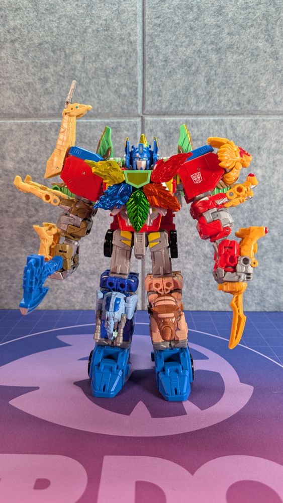 Wild King Optimus Prime combined with 5 energy beasts.
