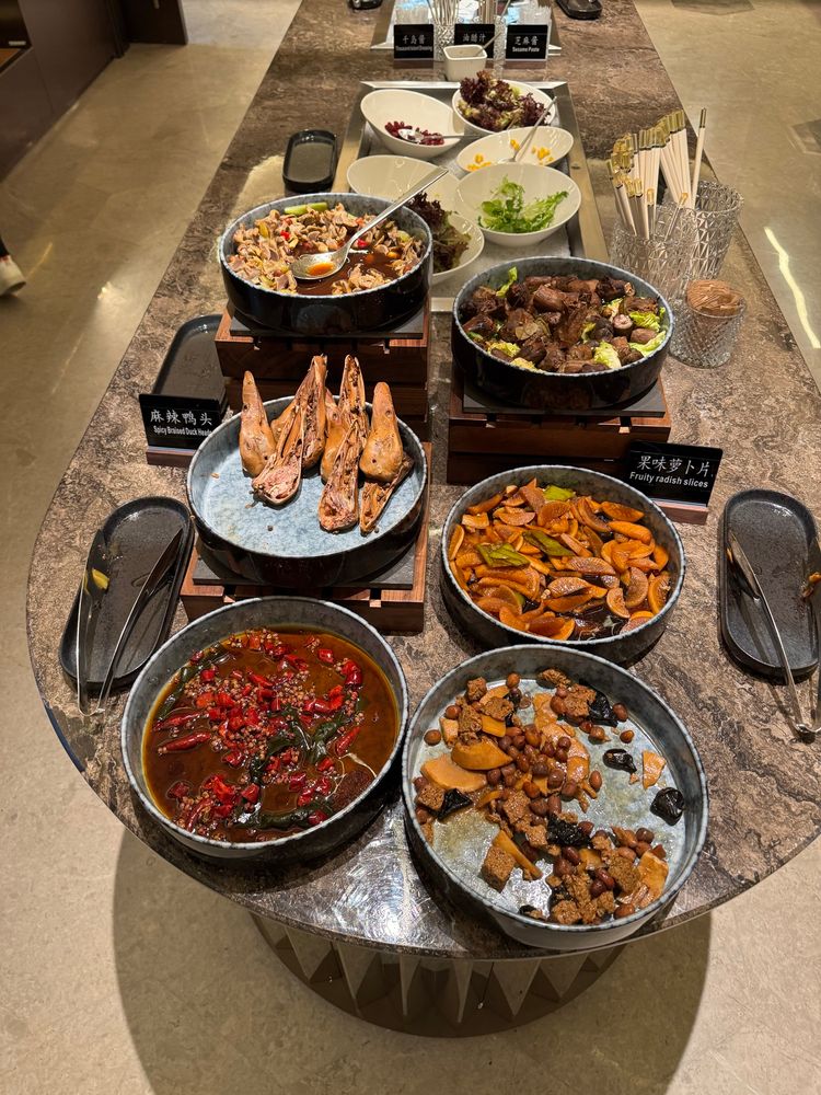 Food at a breakfast buffet