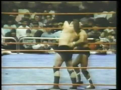 Stan Hansen vs Rick Martel (12/29/1985)