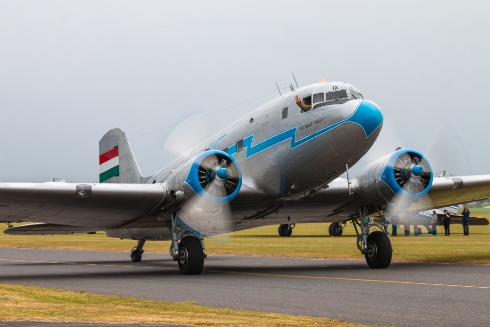 MALEV Lisunov Li-2 Cab HA-LIX