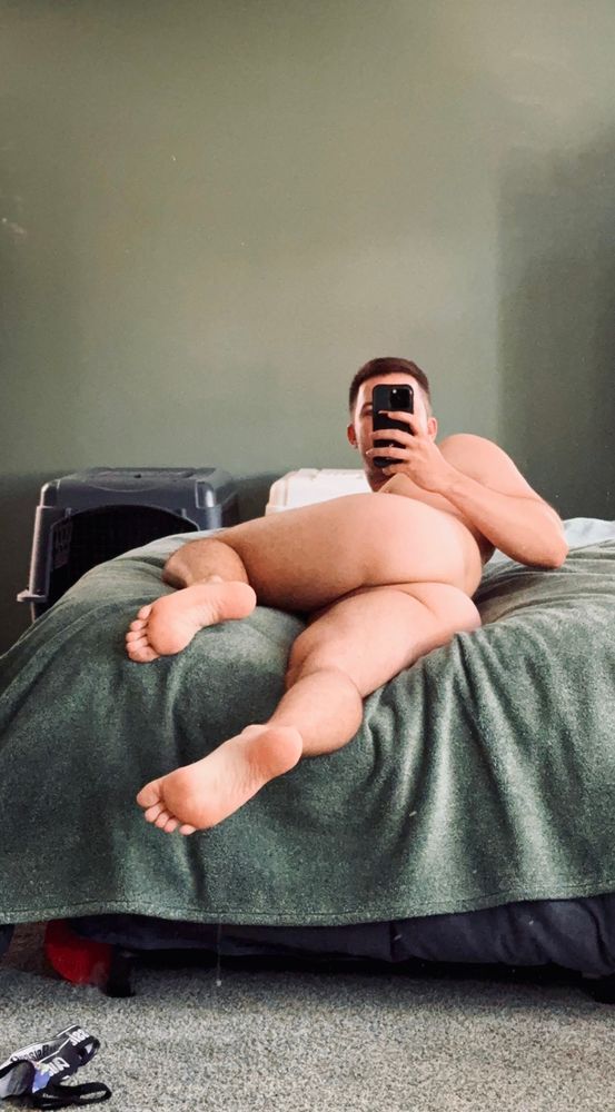 Showing off my smooth jock bubblebutt on humpday